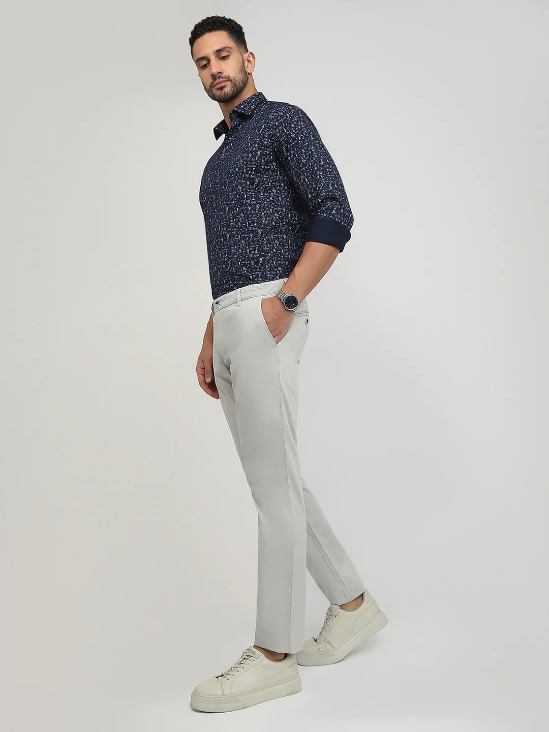 Parx Men Grey Solid-Dobby Low Rise Tapered Fit Cotton Blend Trouser - Image 5