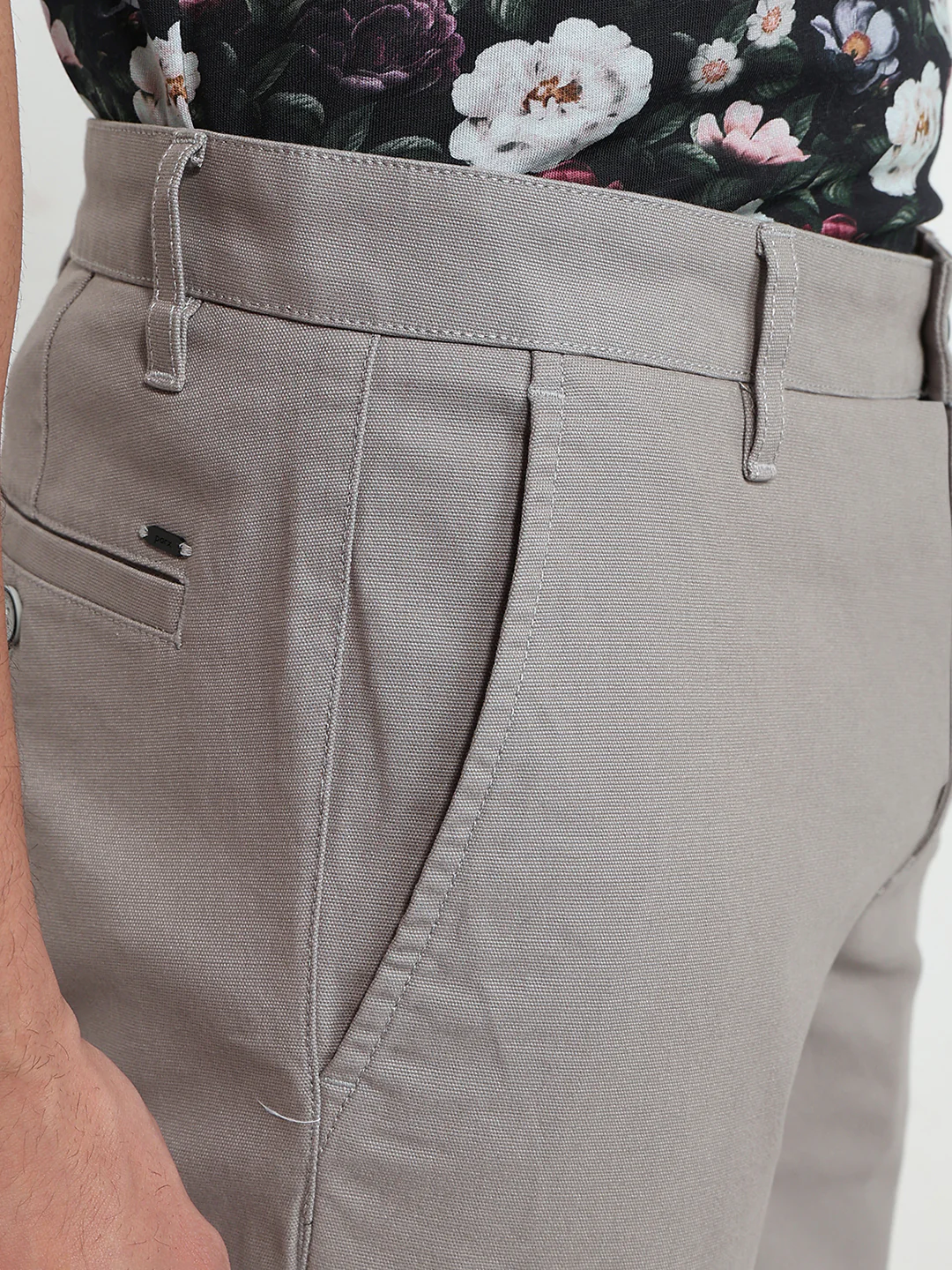 Parx Men Grey Solid Low Rise Tapered Fit Cotton Blend Trouser - Image 6