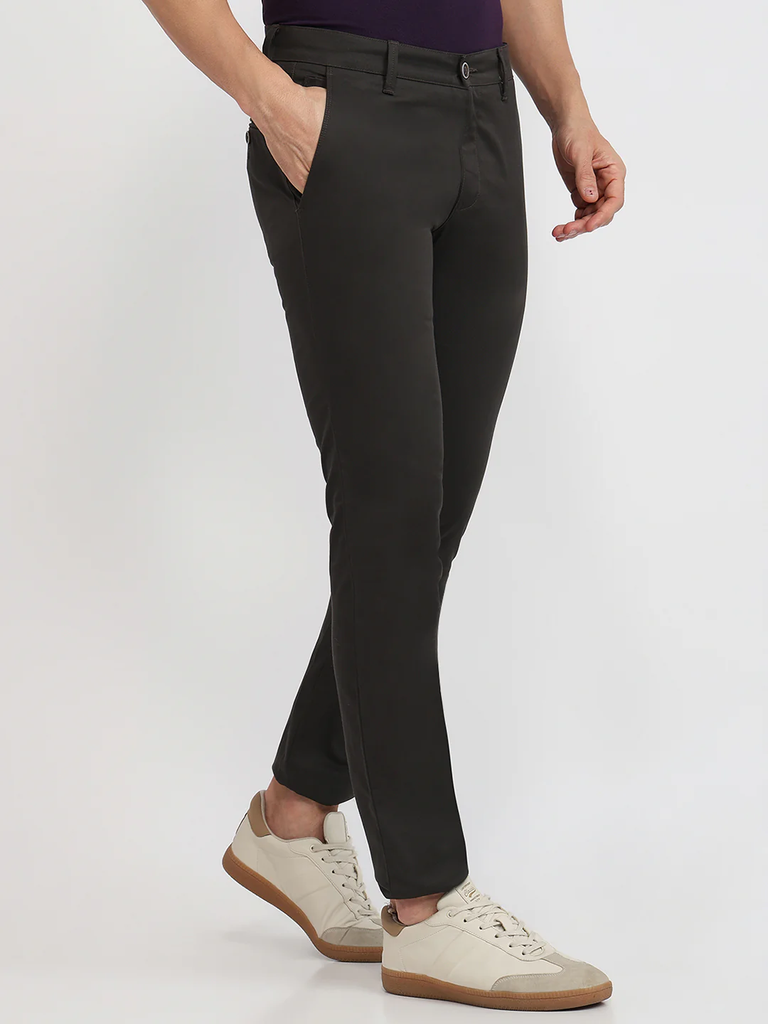 Parx Men Grey Solid Low Rise Tapered Fit Cotton Blend Trouser - Image 3