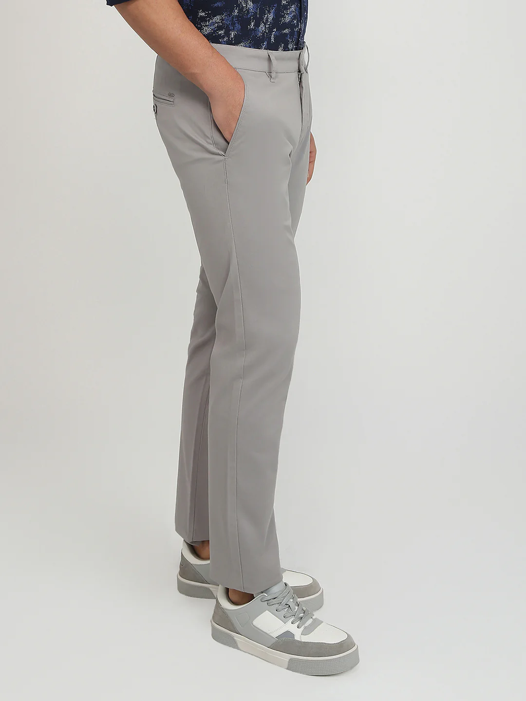 Parx Men Grey Solid Slim Tapered Fit Cotton Blend Trouser - Image 3