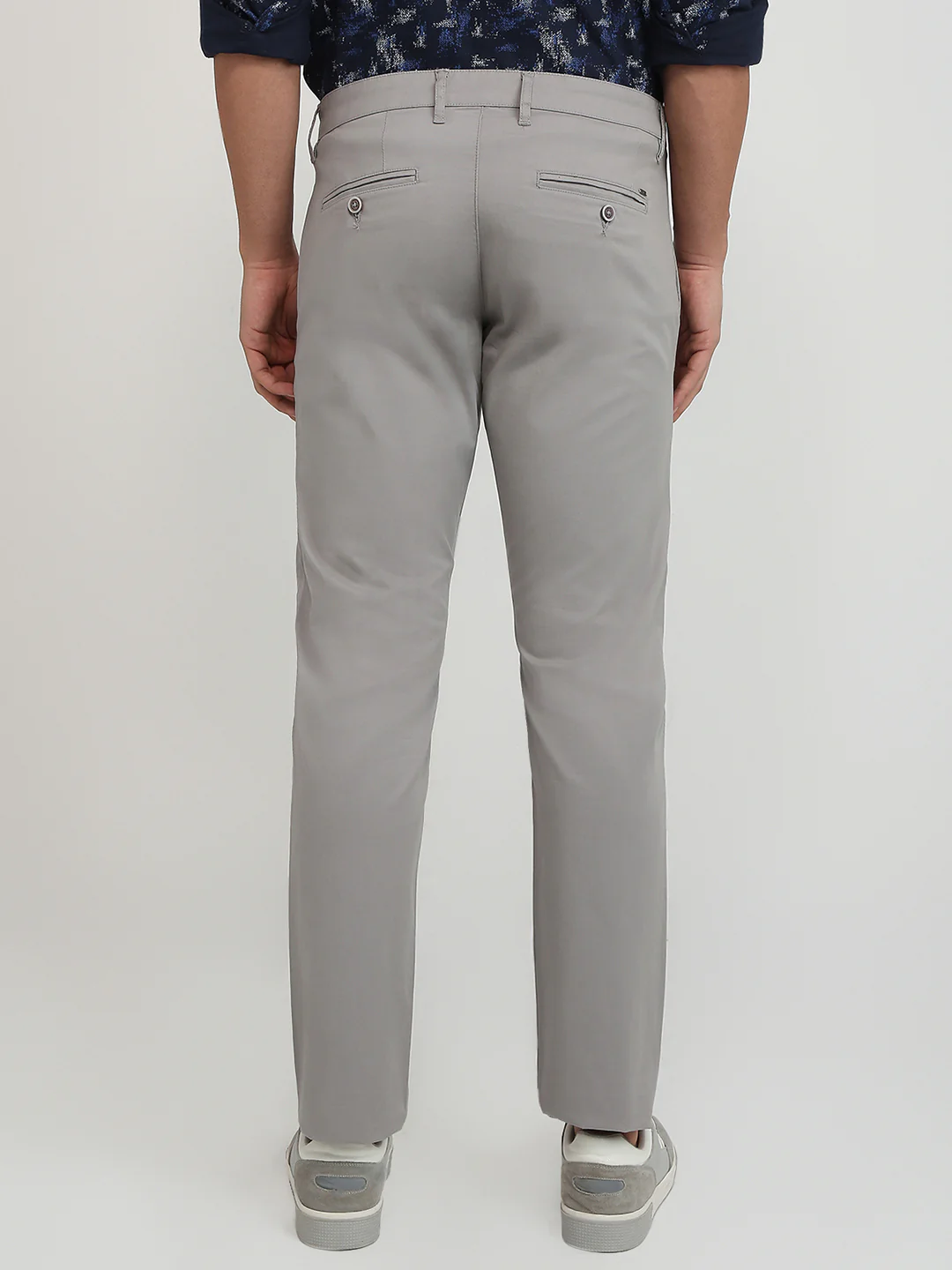 Parx Men Grey Solid Slim Tapered Fit Cotton Blend Trouser - Image 4