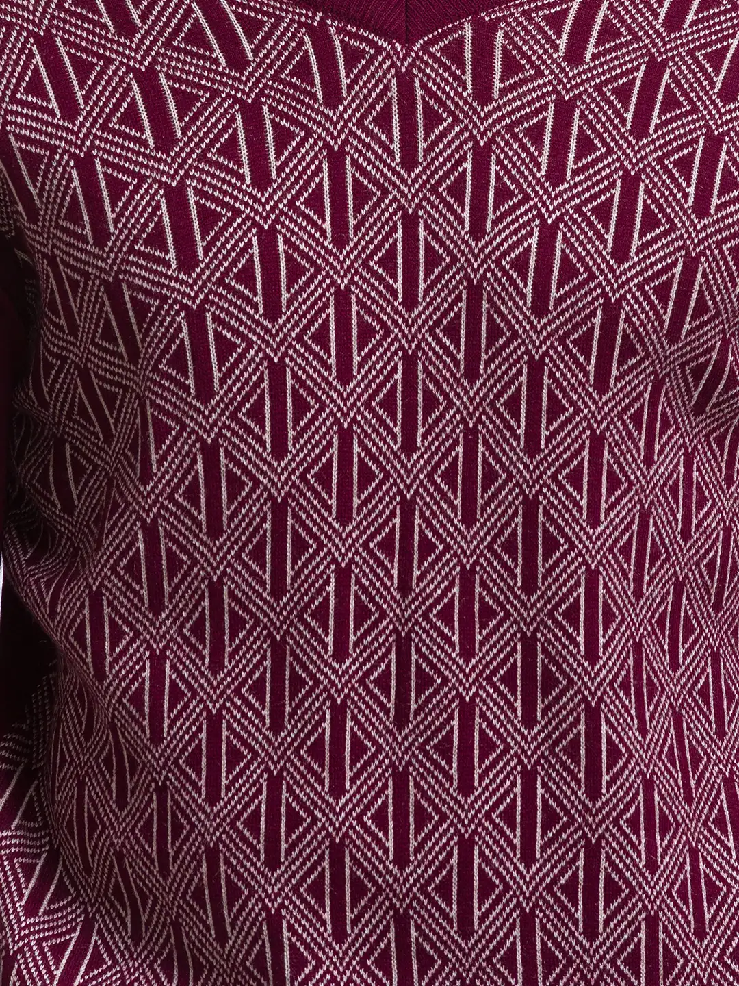 Parx Men Maroon Regular Fit Yarn Dyed Acrylic Full Sleeves V Neck Sweater - Image 7