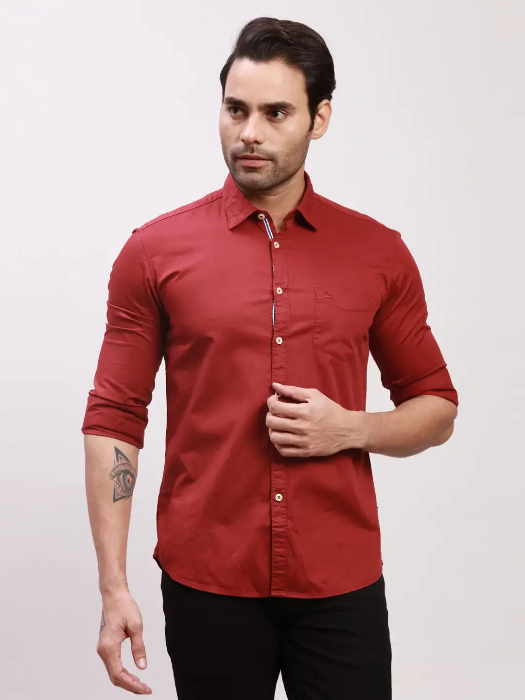 Parx Men Red Solid Slim Fit Cotton Casual Shirt