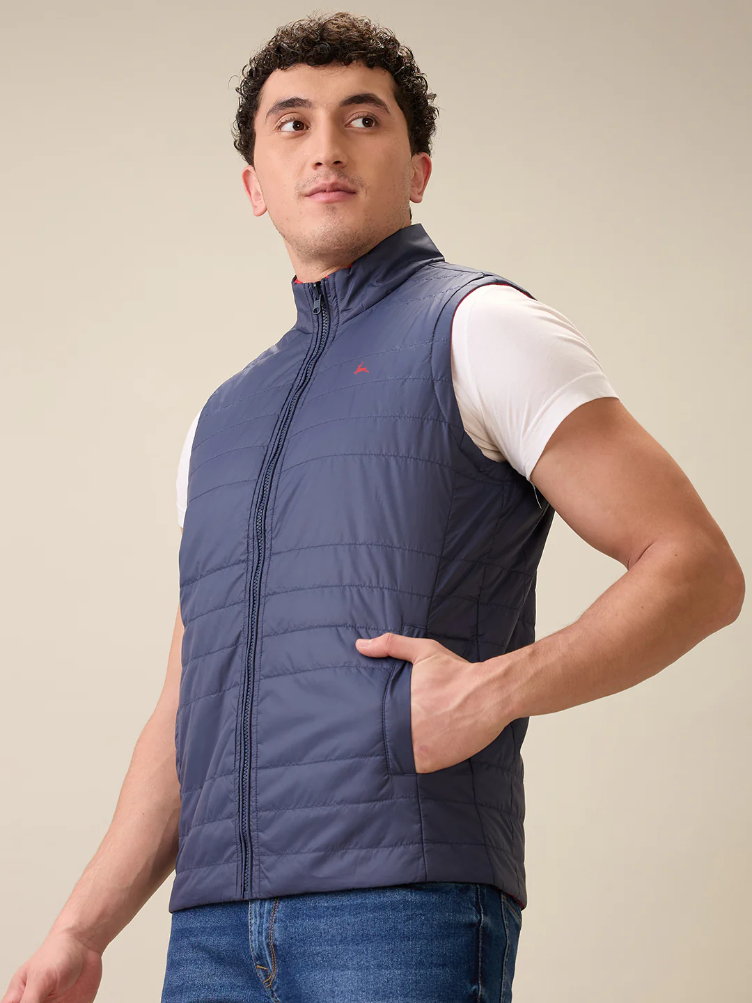 Parx Men Red Solid Polyester Sleeveless Jacket - Image 3