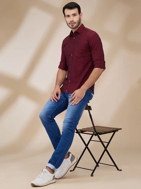 Parx Men Red Solid Slim Fit Cotton Casual Shirts - Image 2
