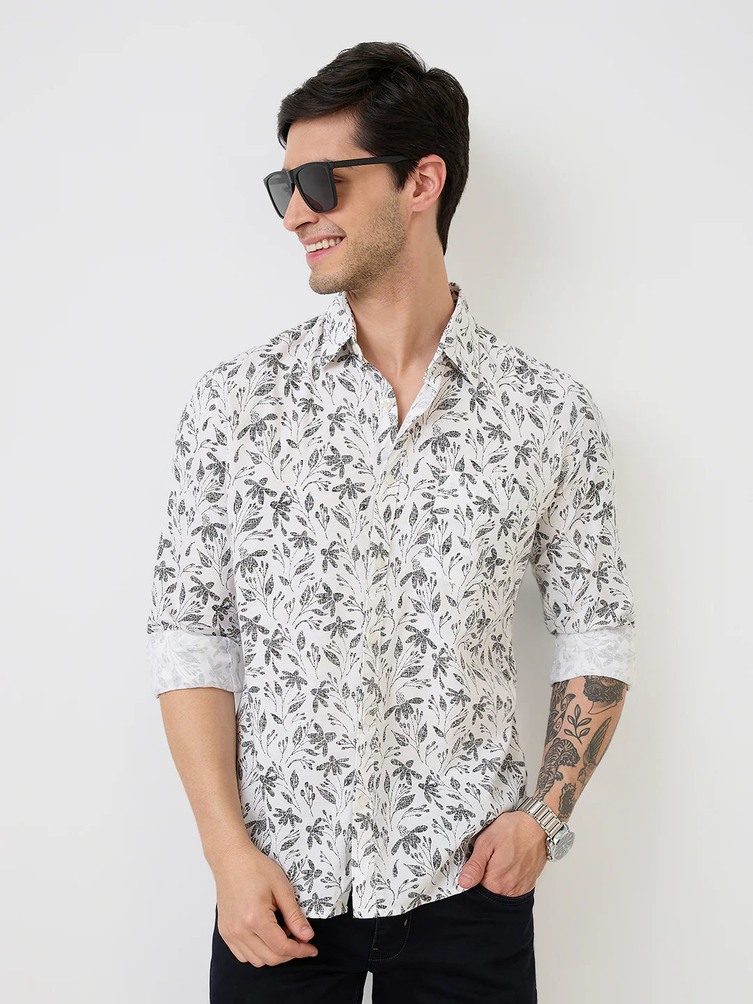 Parx Men White Print Slim Fit Cotton Casual Shirt