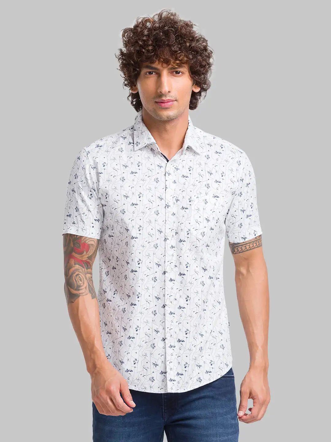 Parx Men White Print Slim Fit Cotton Half Sleeve Cutaway Collar Shirt