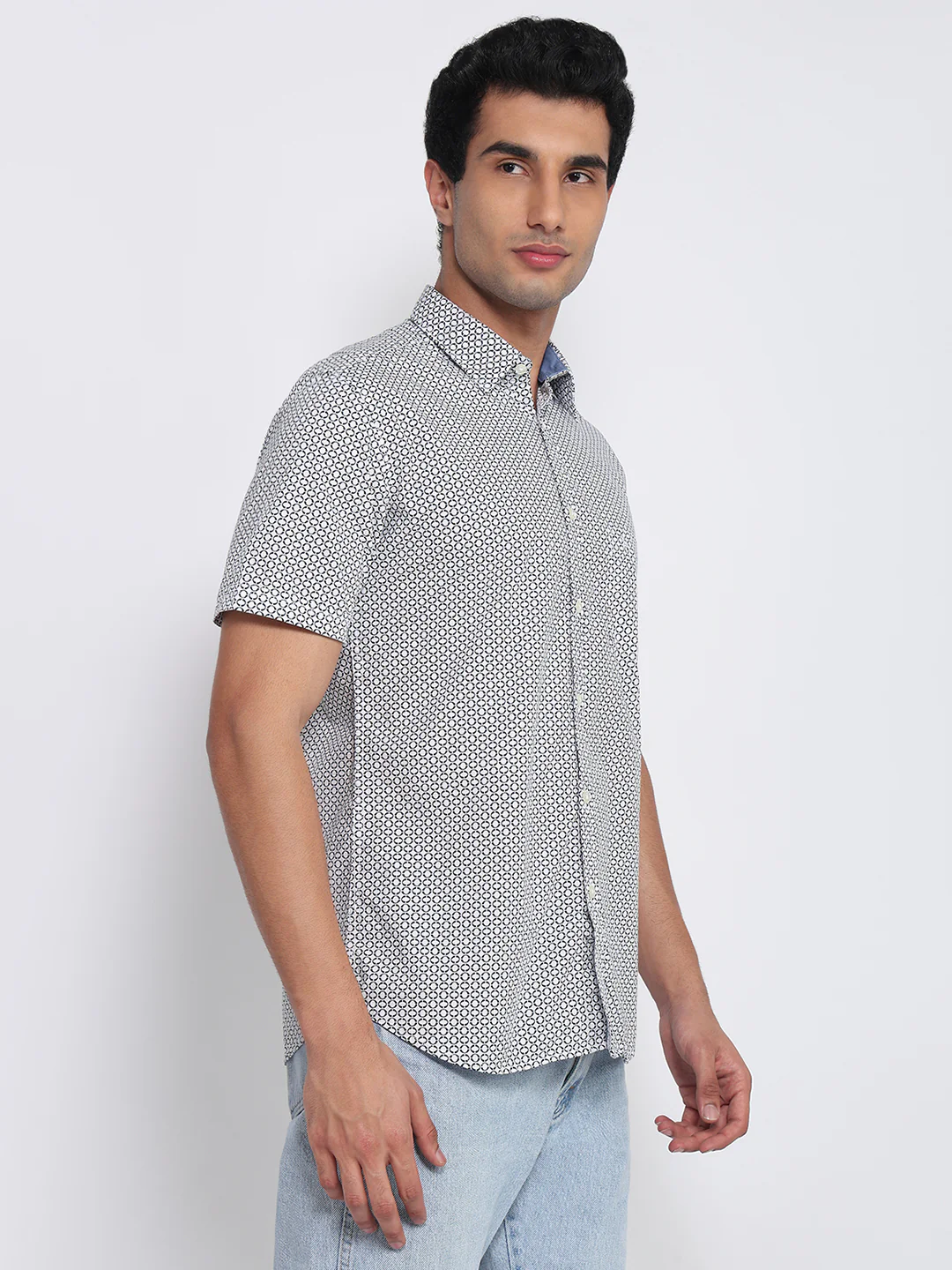 Parx Men White Printed Slim Fit Cotton Casual Shirt - Image 3