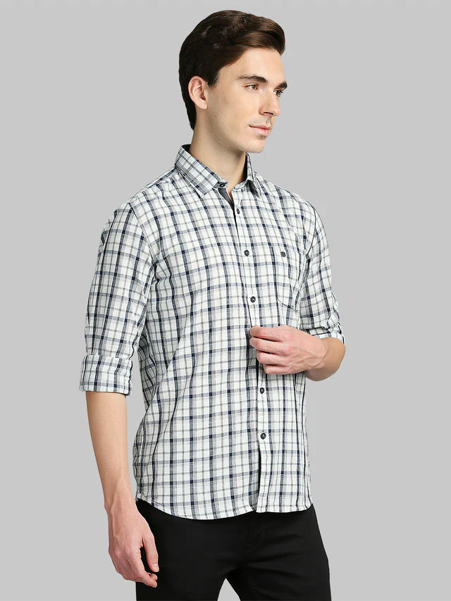 Parx White Checks Slim Fit Cotton Casual Shirt - Image 2