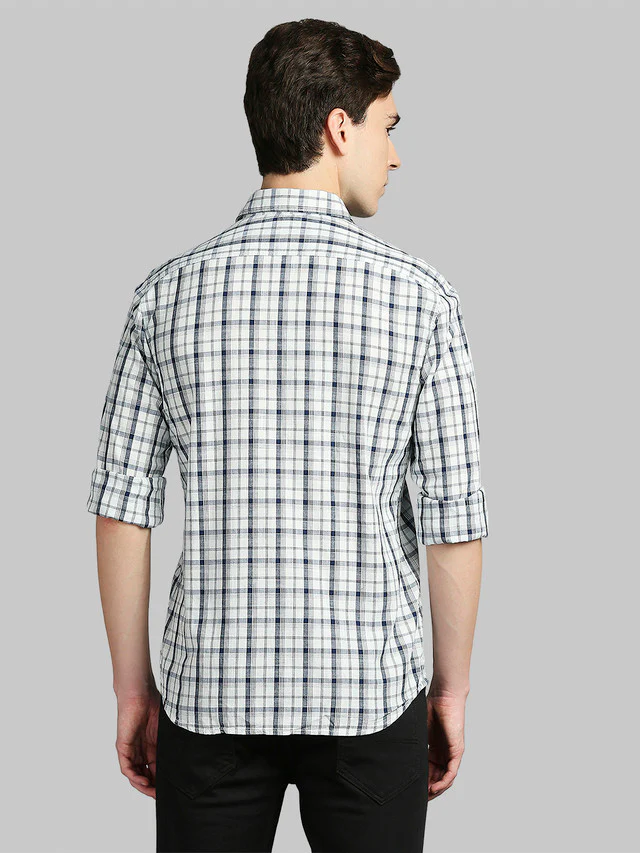 Parx White Checks Slim Fit Cotton Casual Shirt - Image 4