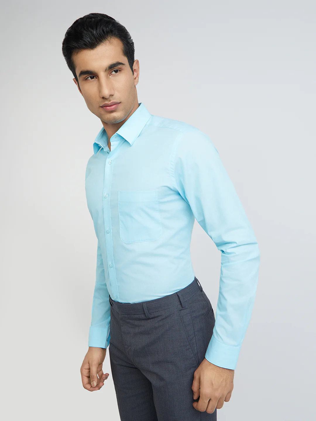 Raymond Green Solid Slim Fit Full Sleeve Cotton Shirt - Image 3
