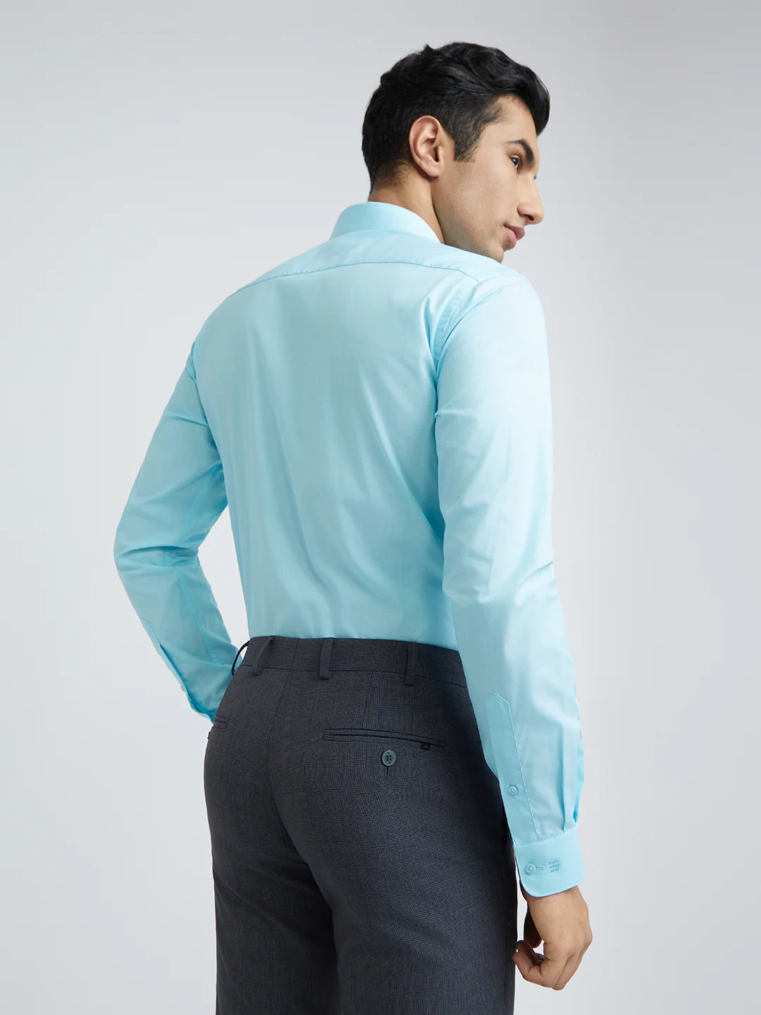 Raymond Green Solid Slim Fit Full Sleeve Cotton Shirt - Image 5