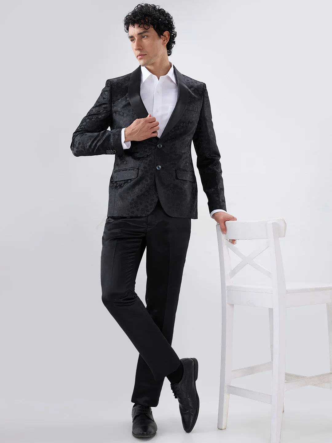Raymond Men Black Slim Fit Jacquard Suit - Image 5