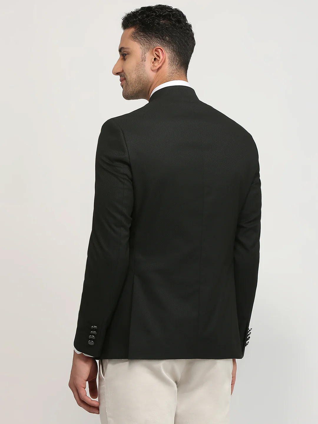 Raymond Men Black Solid Regular Fit Polyester Blend Blazer - Image 4