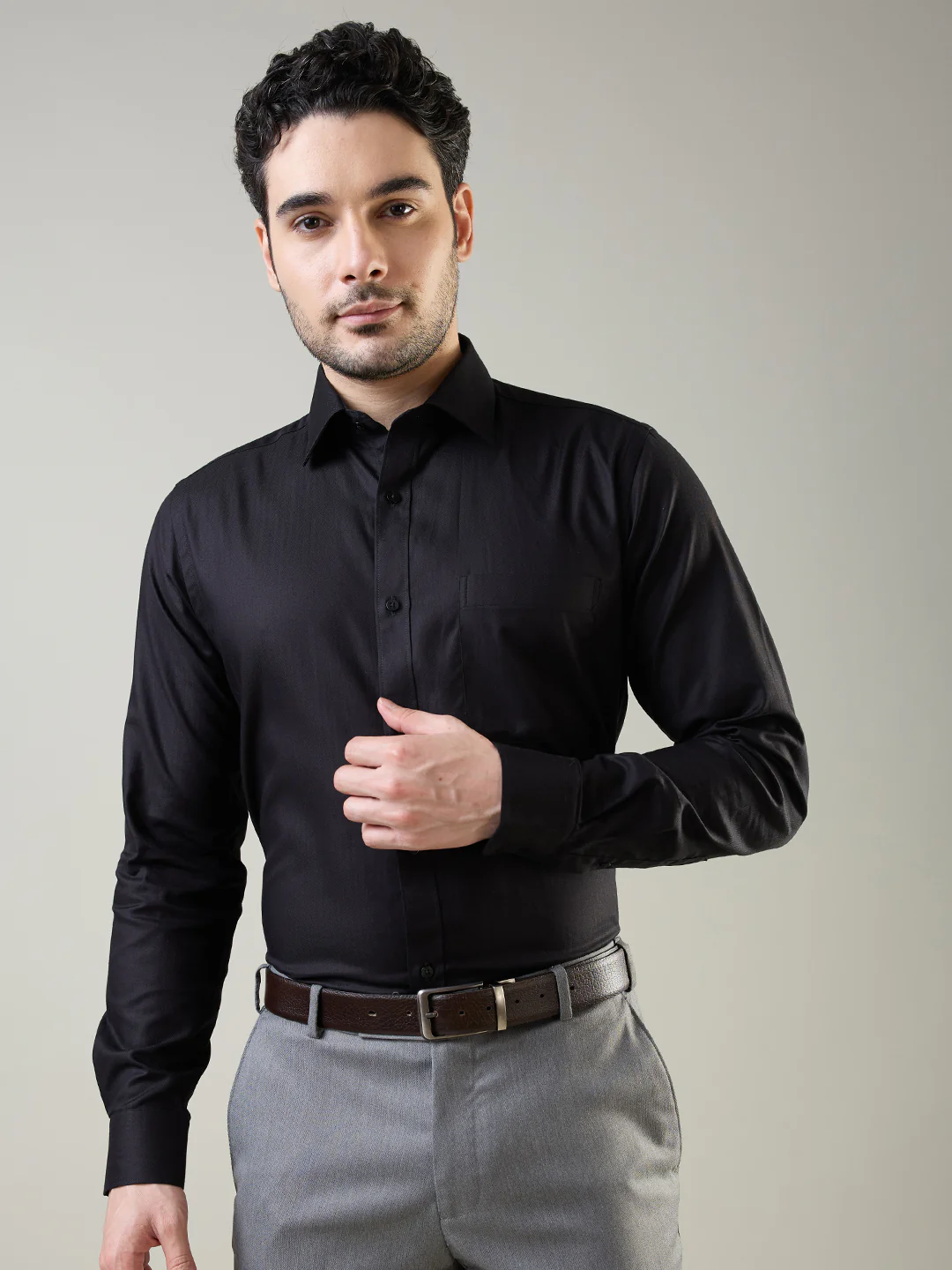 Raymond Men Black Solid Slim Fit Cotton Formal Shirt