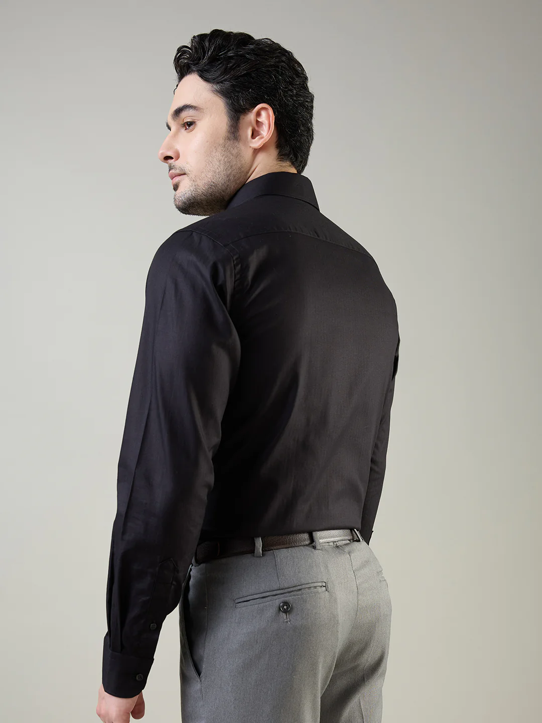 Raymond Men Black Solid Slim Fit Cotton Formal Shirt - Image 4