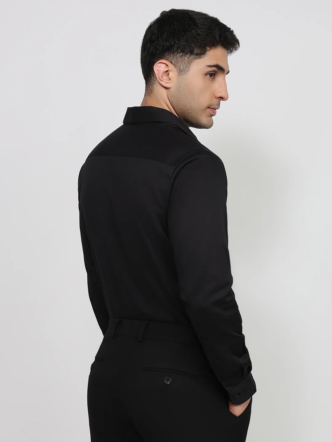 Raymond Men Black Solid Slim Fit Cotton Shirt - Image 4