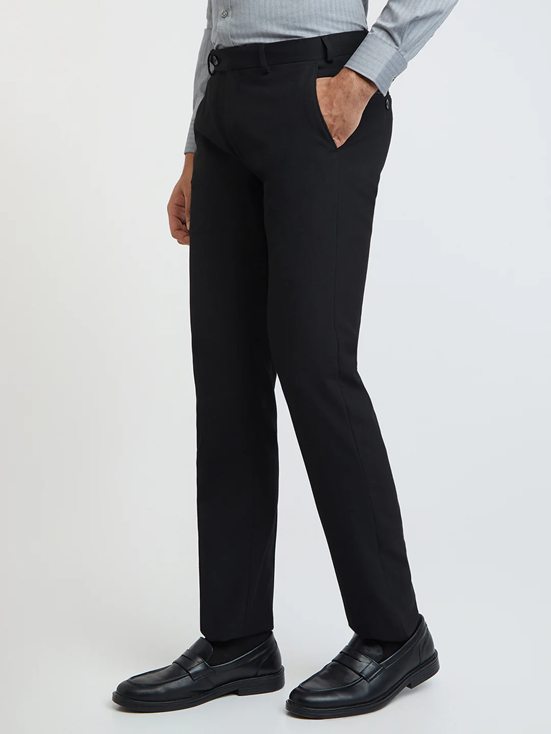 Raymond Men Black Solid Slim Fit Polyester Blend Trouser
