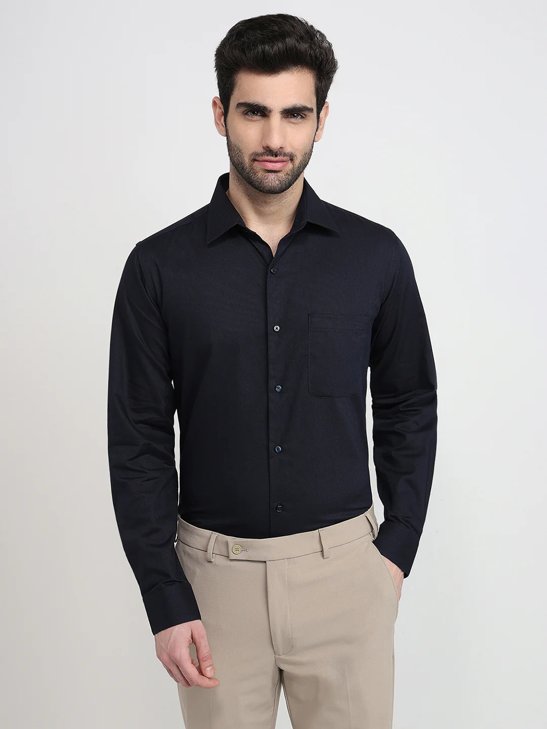 Raymond Men Blue Solid Chambray Slim Fit Cotton Full Sleeve Formal Shirt