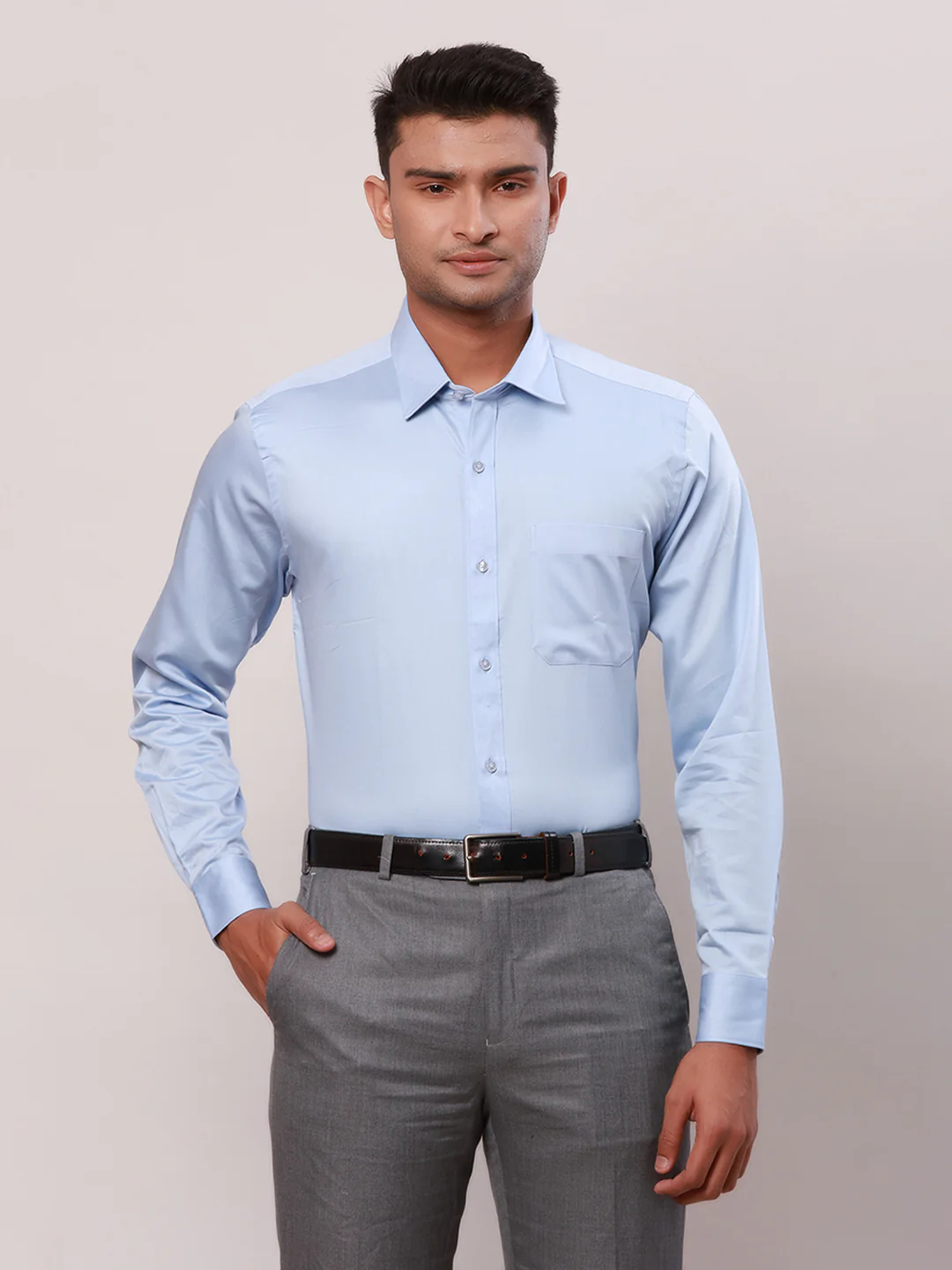 Raymond Men Blue Solid Contemporary Fit Cotton Blend Shirt