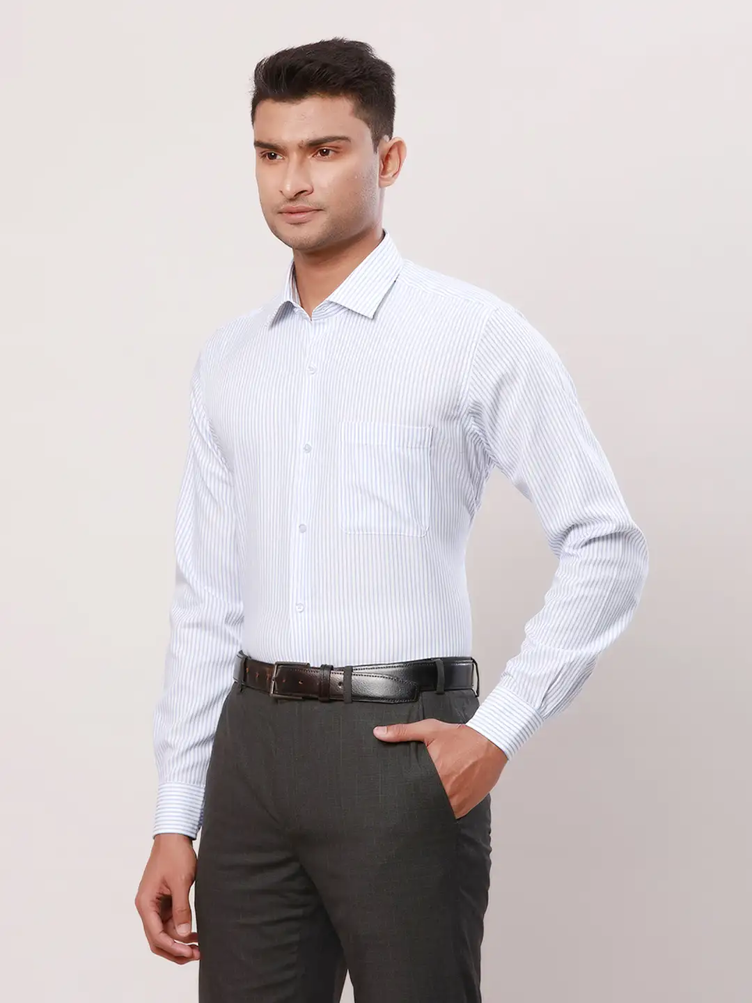 Raymond Men Blue Solid Contemporary Fit Cotton Cutaway Collar Shirt - Image 3
