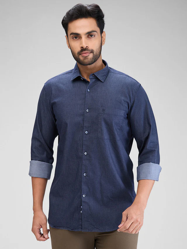 Raymond Men Blue Solid Contemporary Fit Full Sleeve Spread Collar Shirt