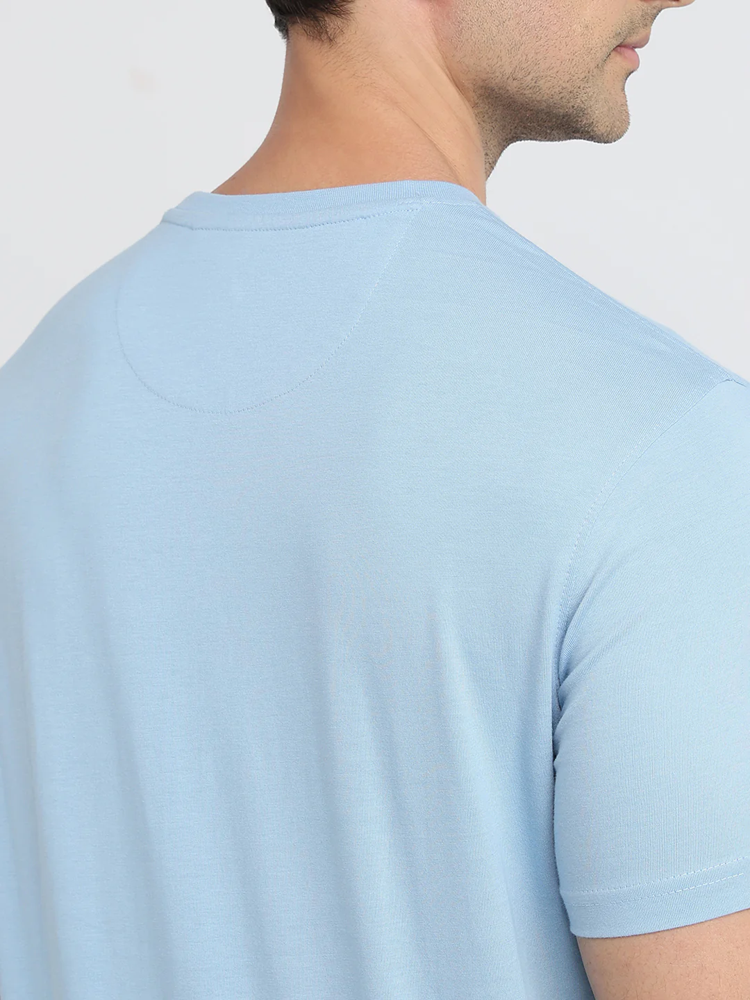 Raymond Men Blue Solid Regular Fit Cotton T-shirt - Image 7