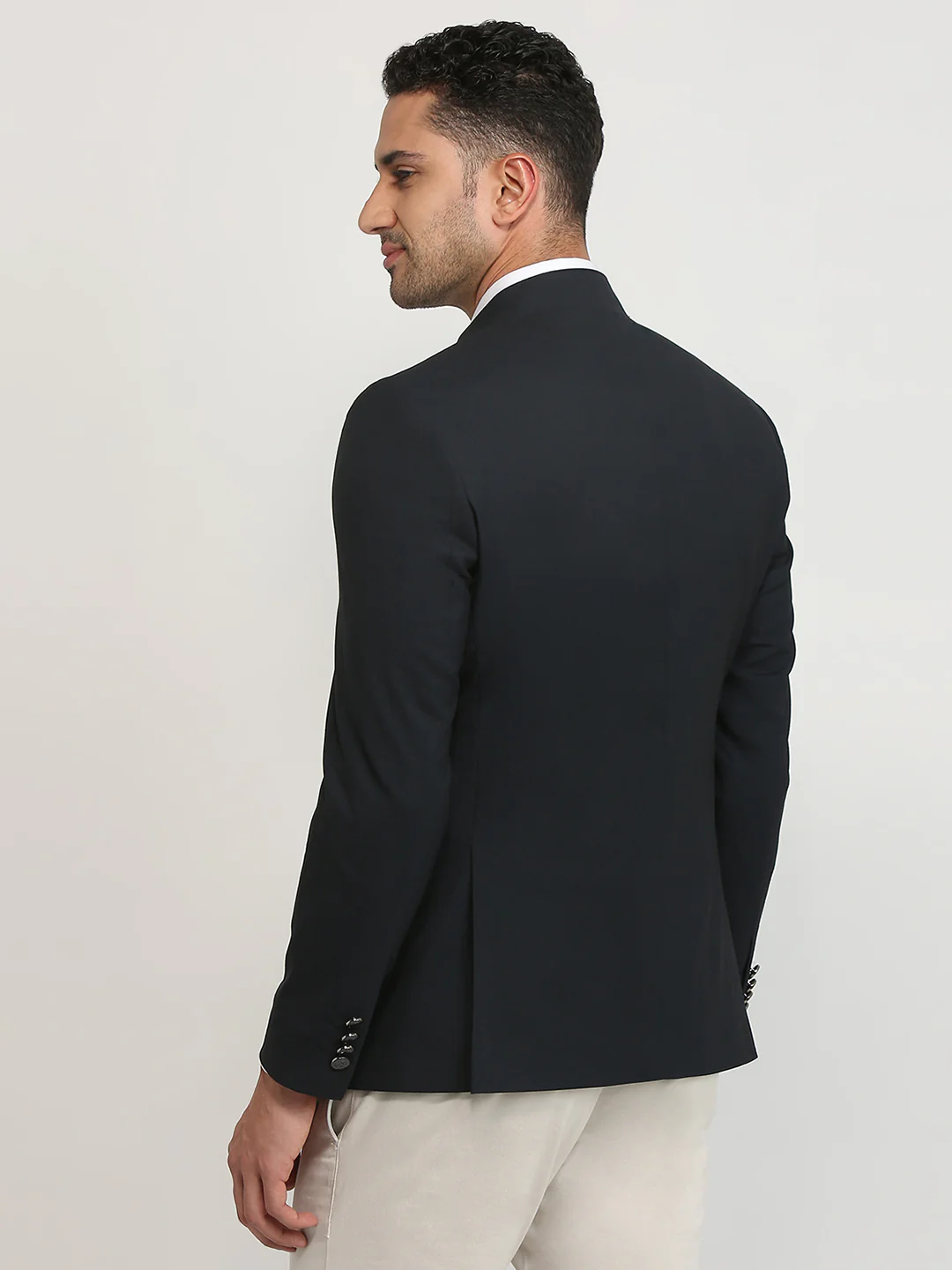 Raymond Men Blue Solid Regular Fit Polyester Blend Blazer - Image 4