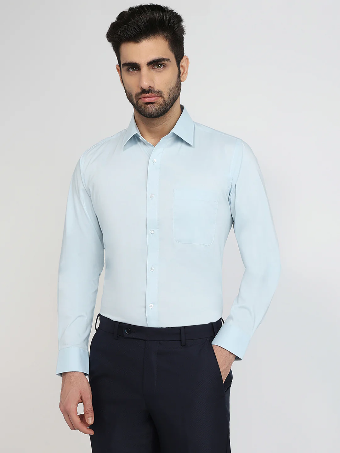Raymond Men Blue Solid Slim Fit Cotton Blend Formal Shirt