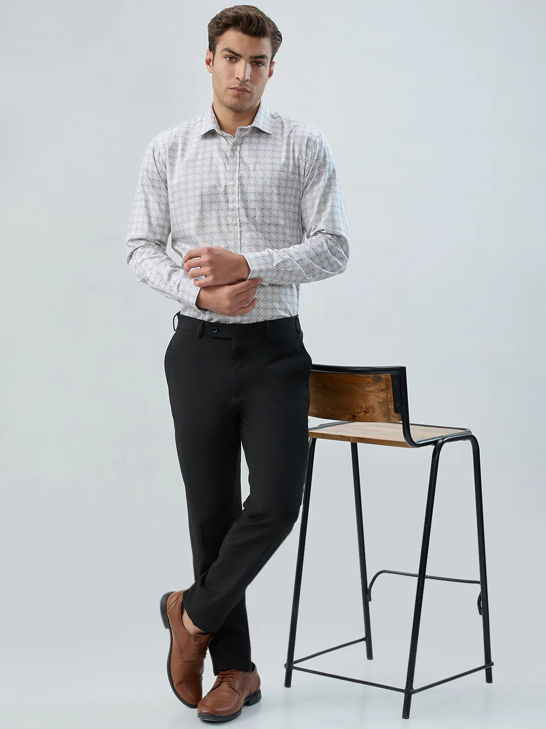 Raymond Men Blue Solid Slim Fit Polyester Blend Trouser - Image 7