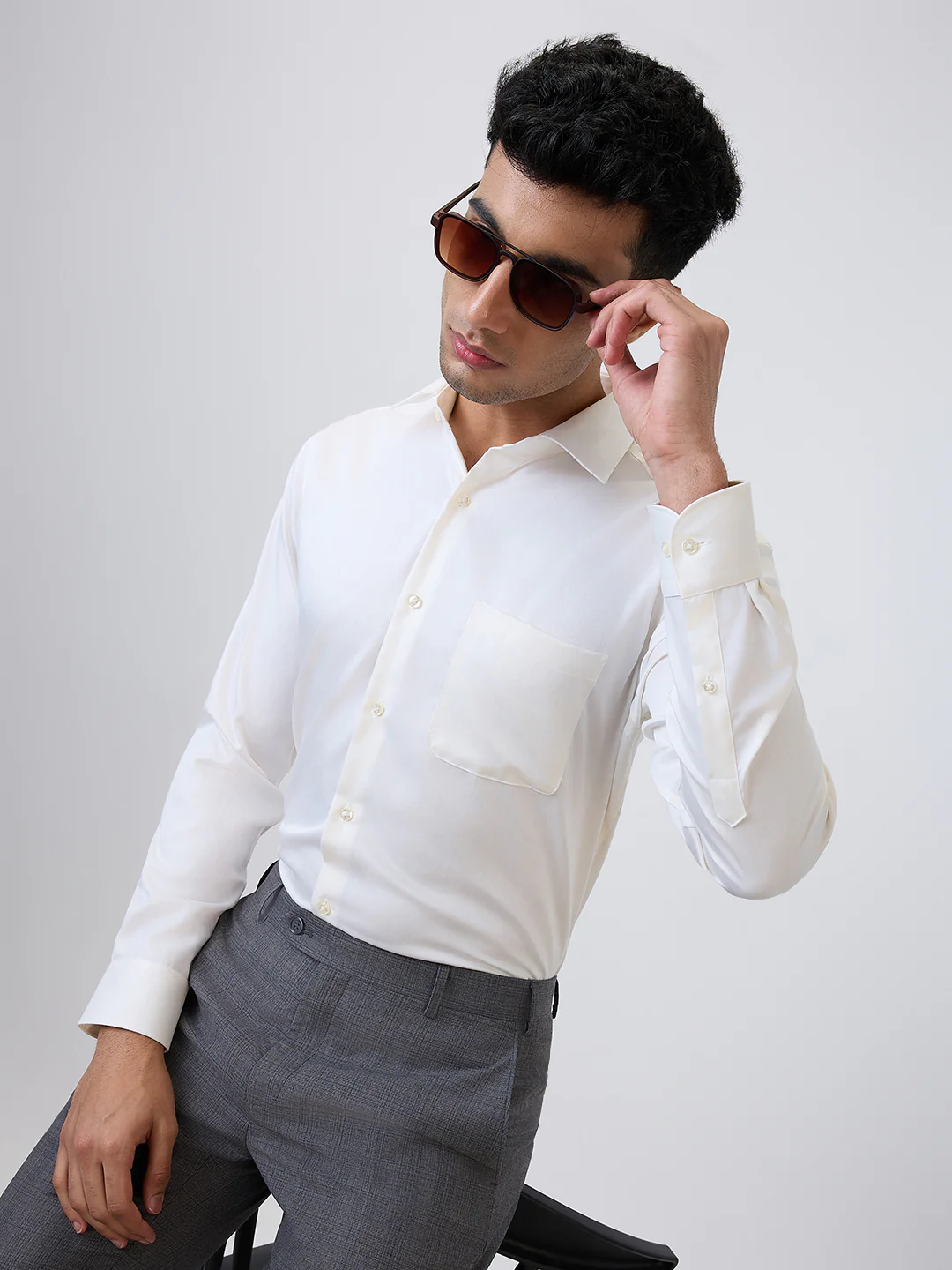 Raymond Men Brown Chambray Contemporary Fit Cotton Formal Shirt