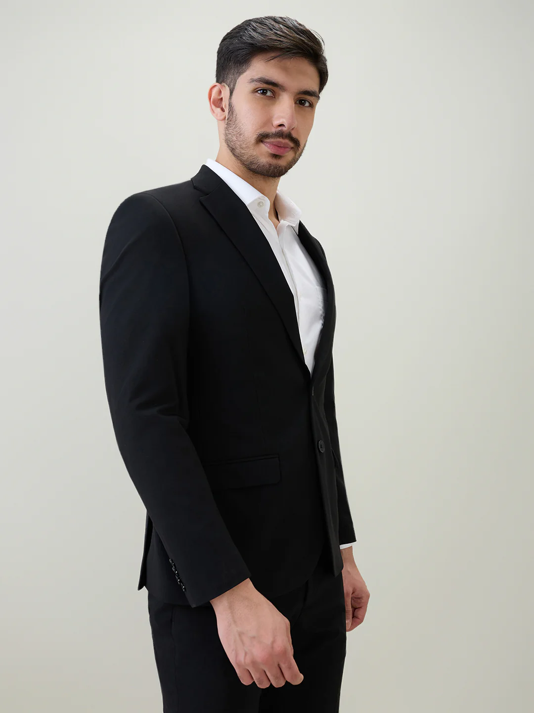 Raymond Men Contemporary Fit Solid Pattern Polyester Blend Full Sleeve Suit - Image 5