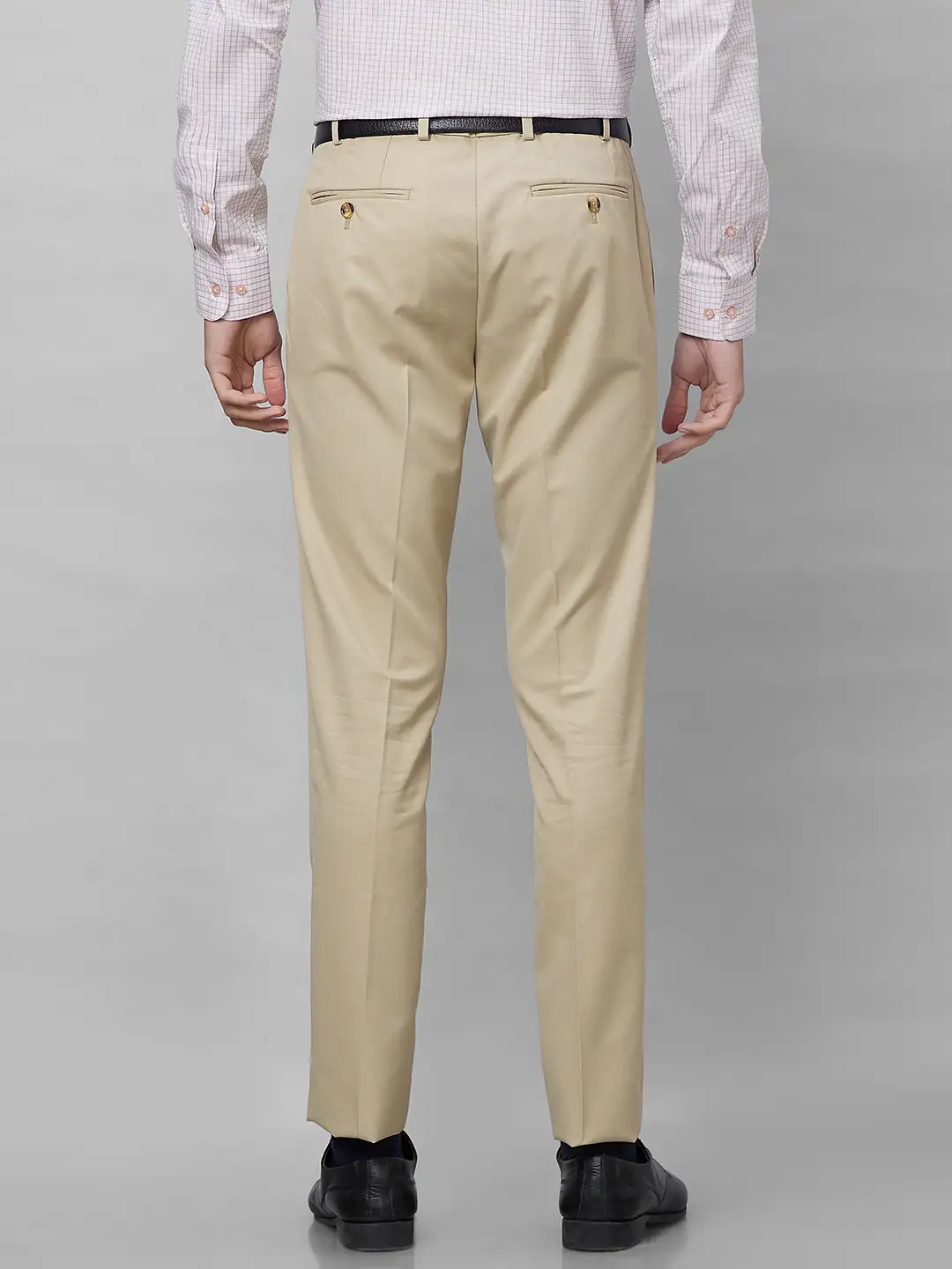 Raymond Men Cream Solid Slim Fit Polyester Blend Trouser - Image 4