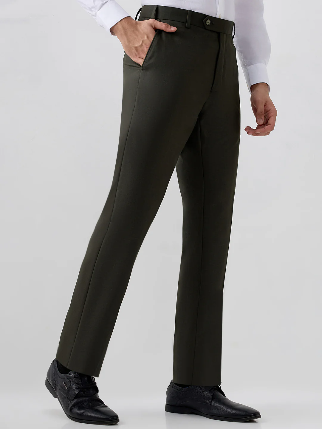 Raymond Men Green Solid Contemporary Fit Polyester Blend Trouser - Image 2