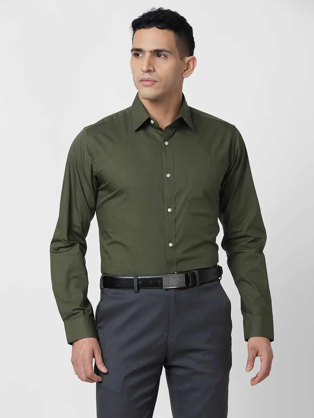 Raymond Men Green Solid Slim Fit Cotton Shirt