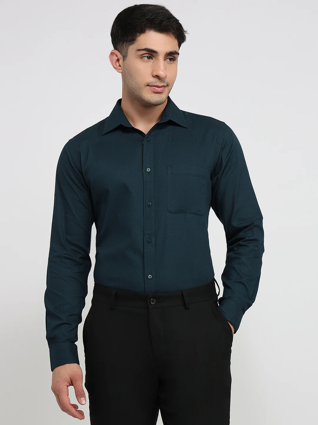 Raymond Men Green Solid Slim Fit Cotton Shirt