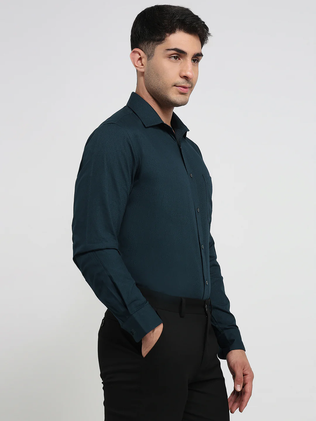 Raymond Men Green Solid Slim Fit Cotton Shirt - Image 3