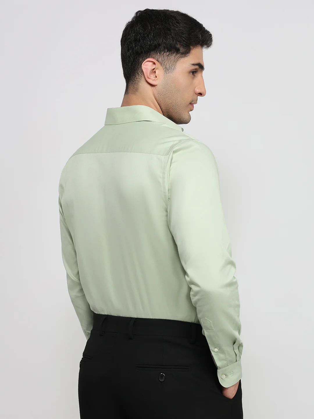 Raymond Men Green Solid Slim Fit Cotton Shirt - Image 4