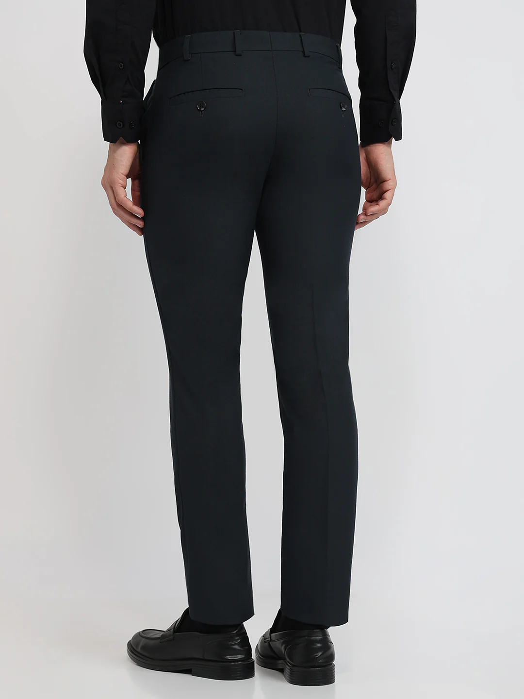 Raymond Men Green Solid Slim Fit Polyester Blend Trouser - Image 4