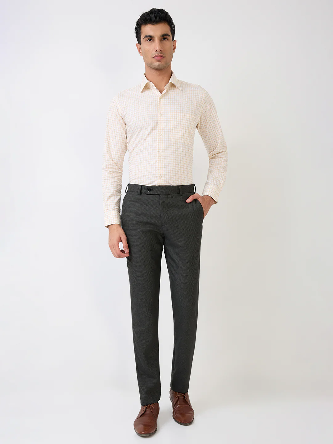 Raymond Men Green Solid Slim Fit Polyester Blend Trouser - Image 5