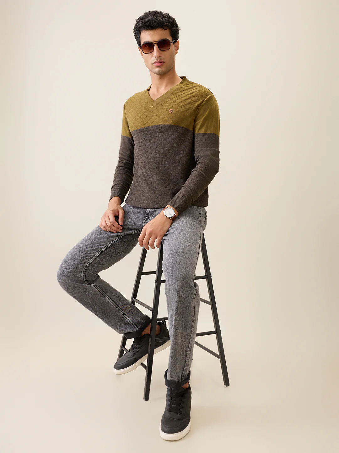 Raymond Men Green Structure Acrylic Full Sleeve V Neck Collar Sweater - Image 6