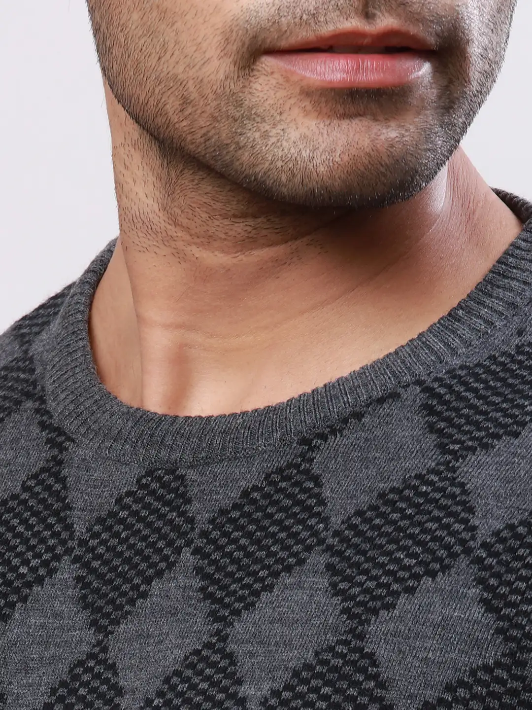 Raymond Men Grey Argyle Sweater - Image 6