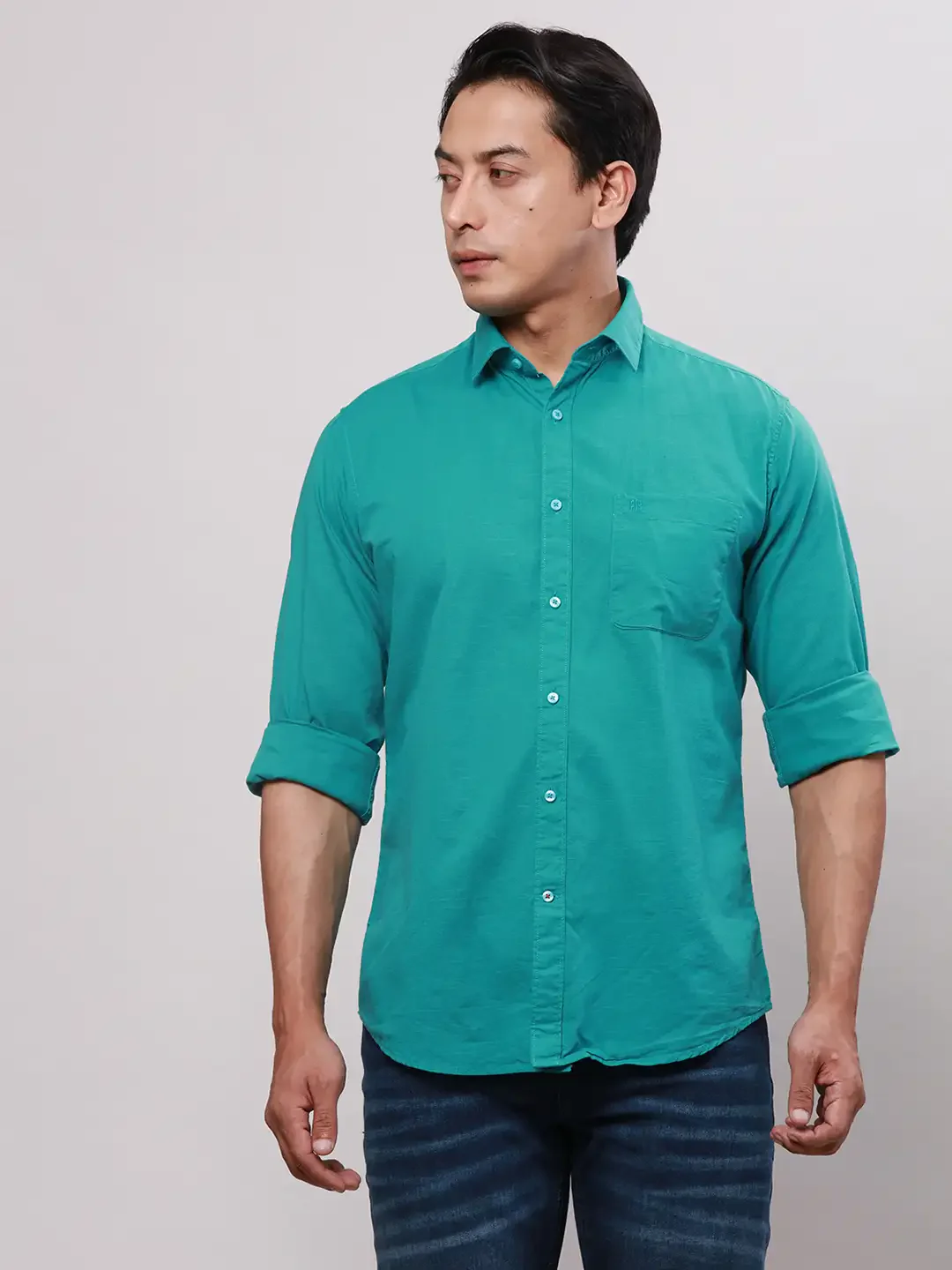 Raymond Men Green Solid Slim Fit Cotton Casual Shirt
