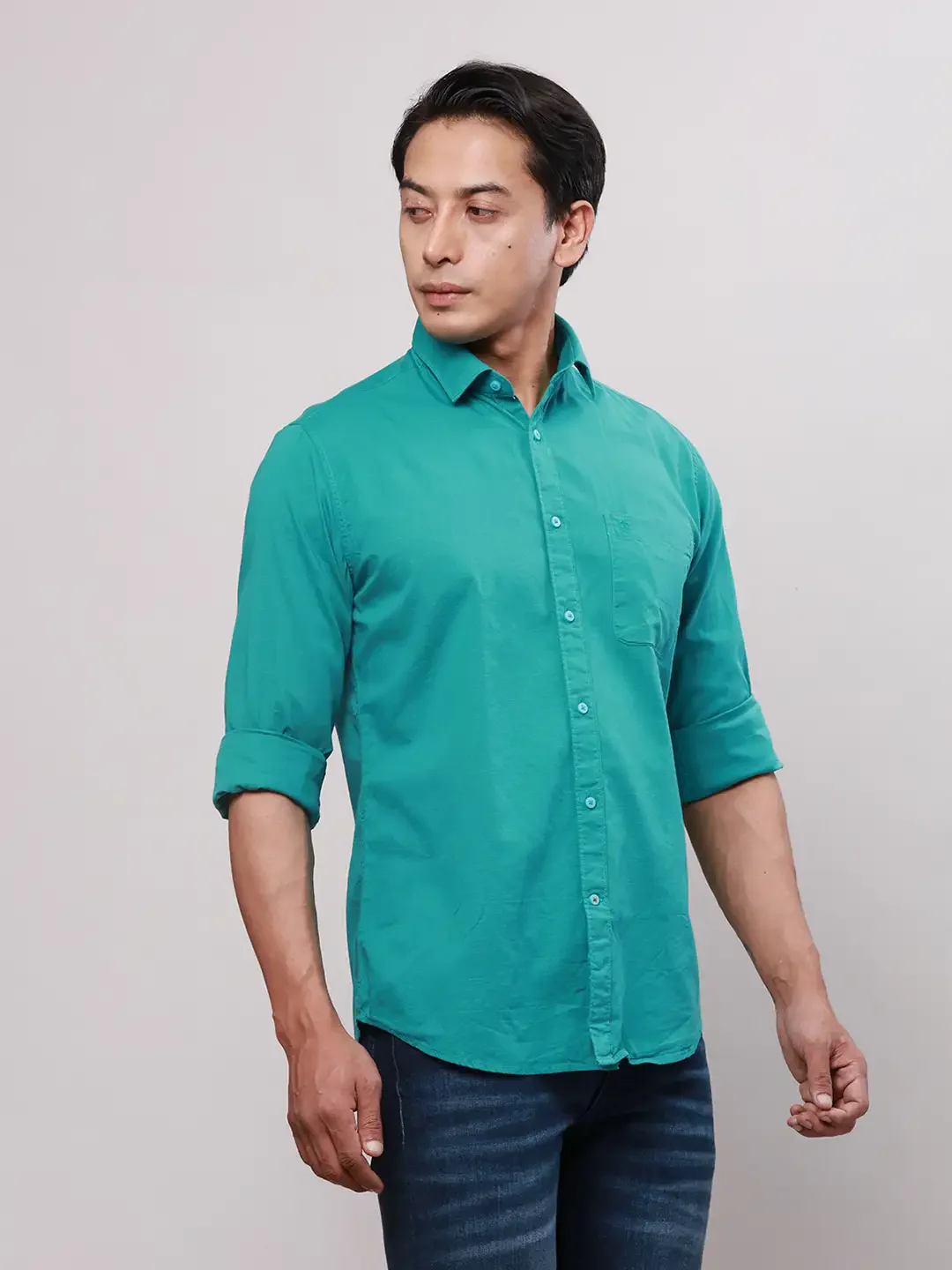 Raymond Men Green Solid Slim Fit Cotton Casual Shirt - Image 2