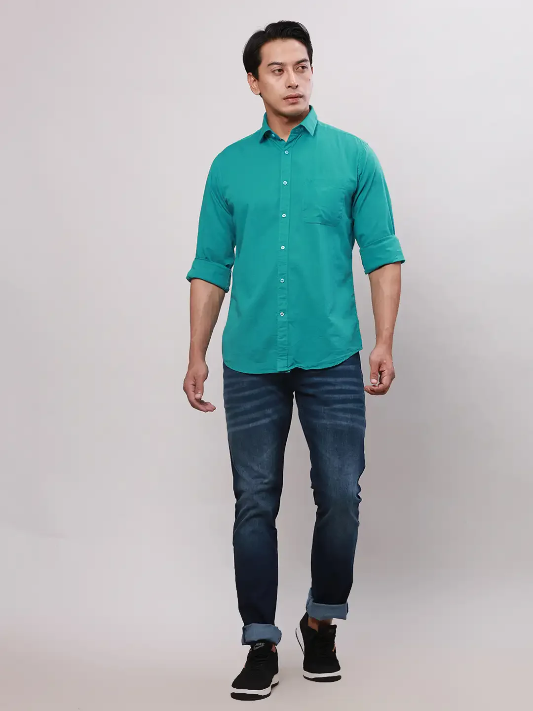 Raymond Men Green Solid Slim Fit Cotton Casual Shirt - Image 5