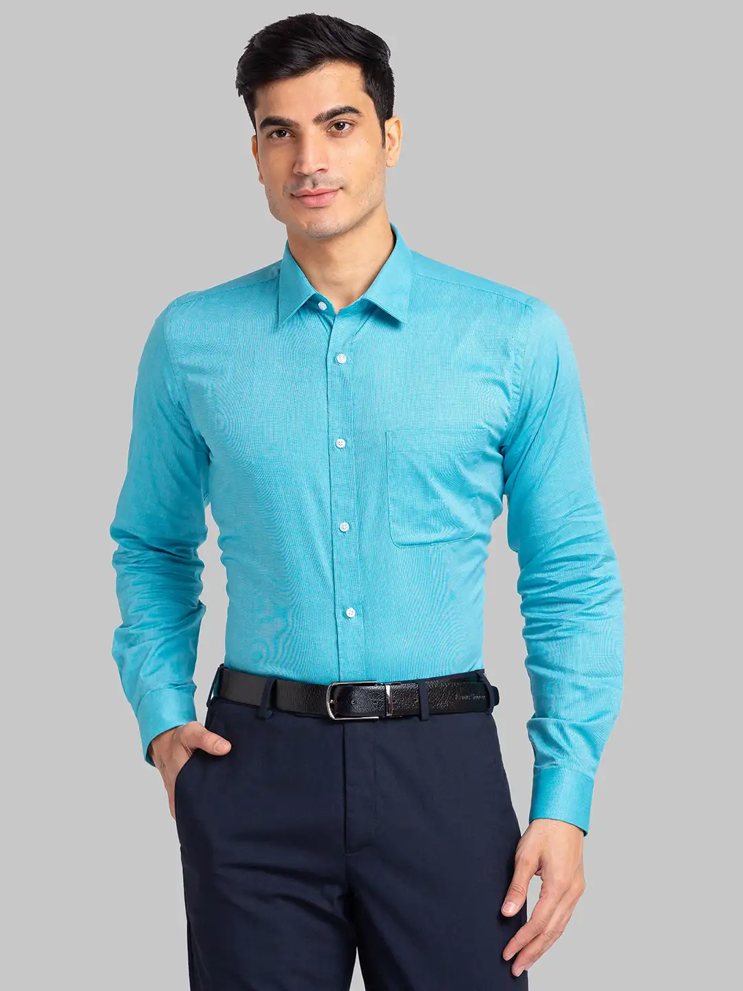 Raymond Men Blue Structured Slim Fit Cotton Formal Shirt