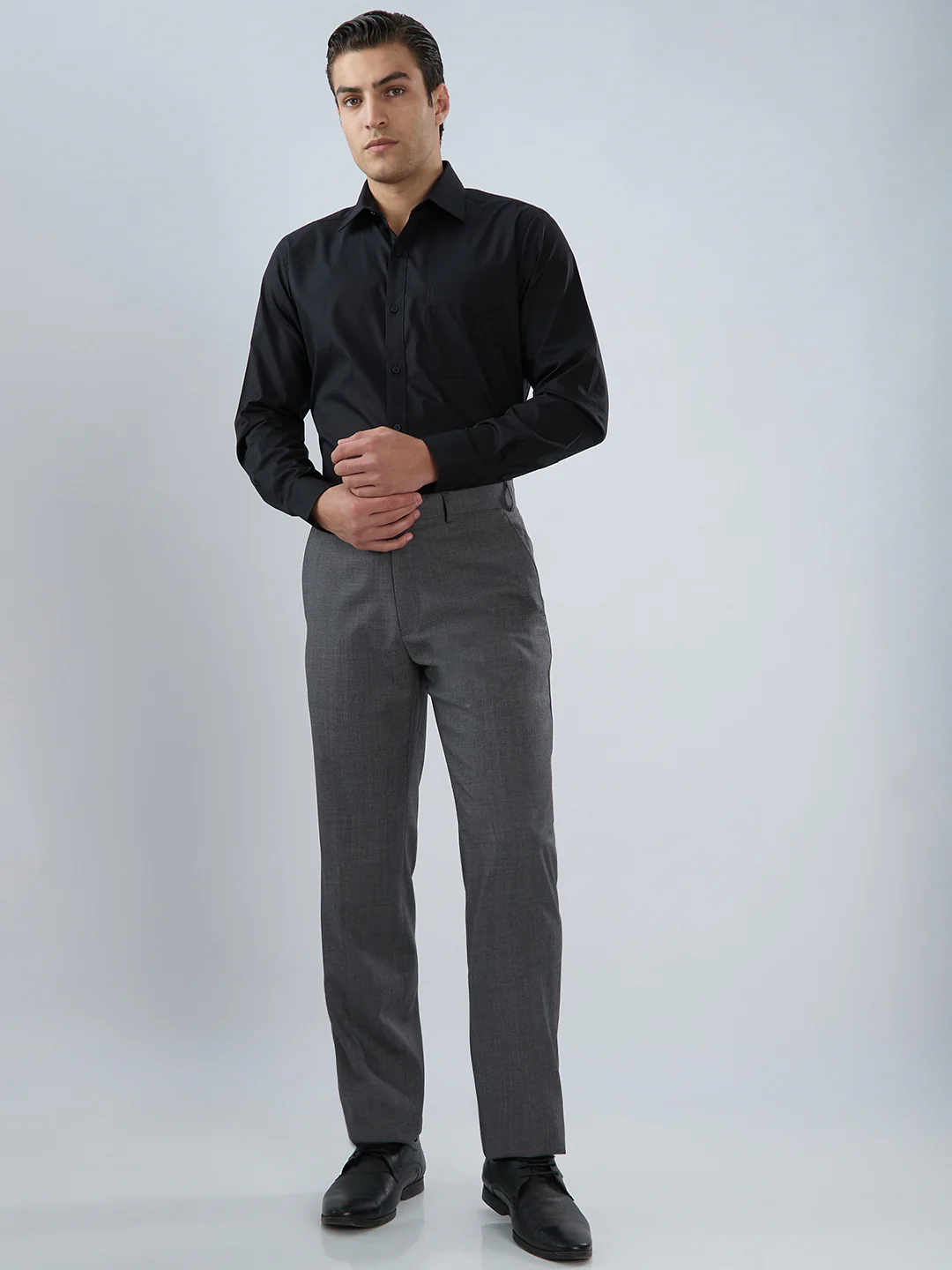 Raymond Men Regular Fit Solid Pattern Poly Wool Blend Flat Front Trouser - Image 5