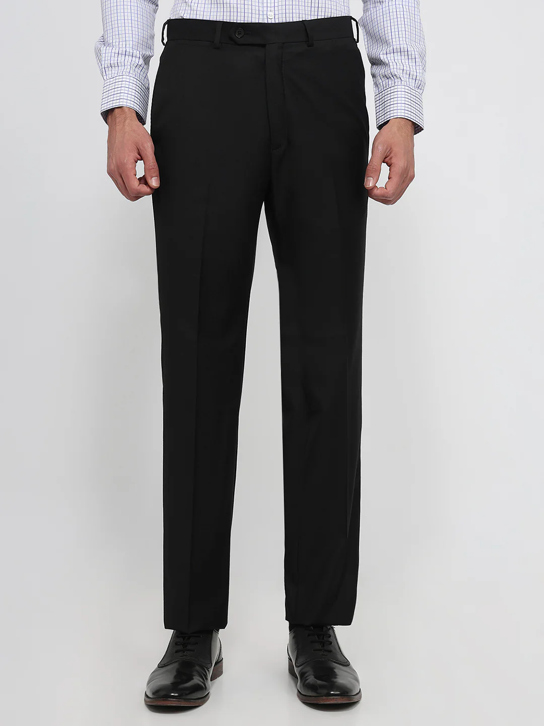 Raymond Men Regular Fit Solid Pattern Poly Wool Blend Flat Front Trouser