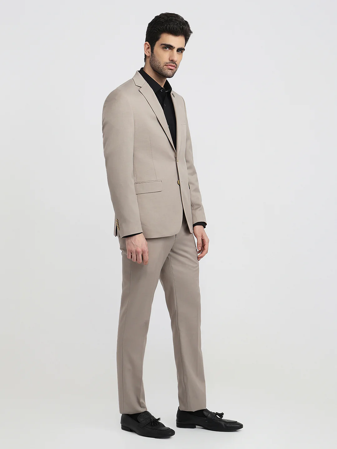 Raymond Men Regular Fit Solid Pattern Poly Wool Blend Full Sleeve Suit - Image 3