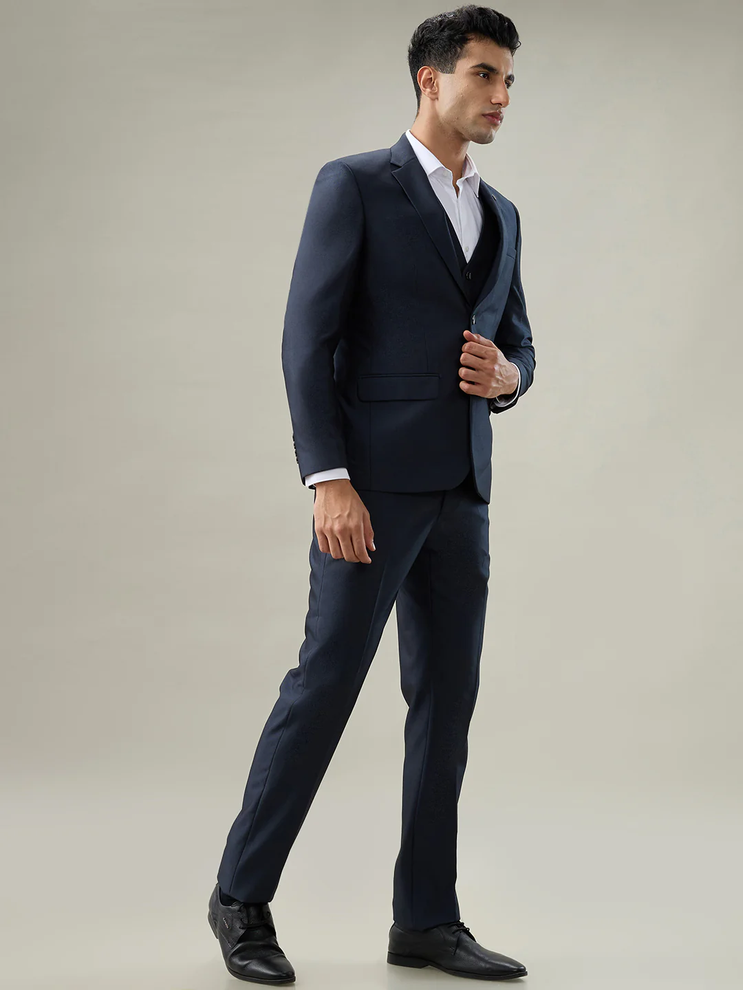 Raymond Men Regular Fit Structure Pattern Poly Viscose Blend Full Sleeve Suit - Image 2